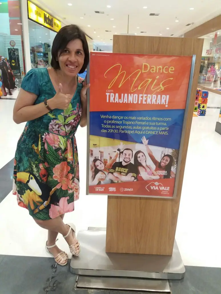 Trajano su un palco durante un evento in Brasile.